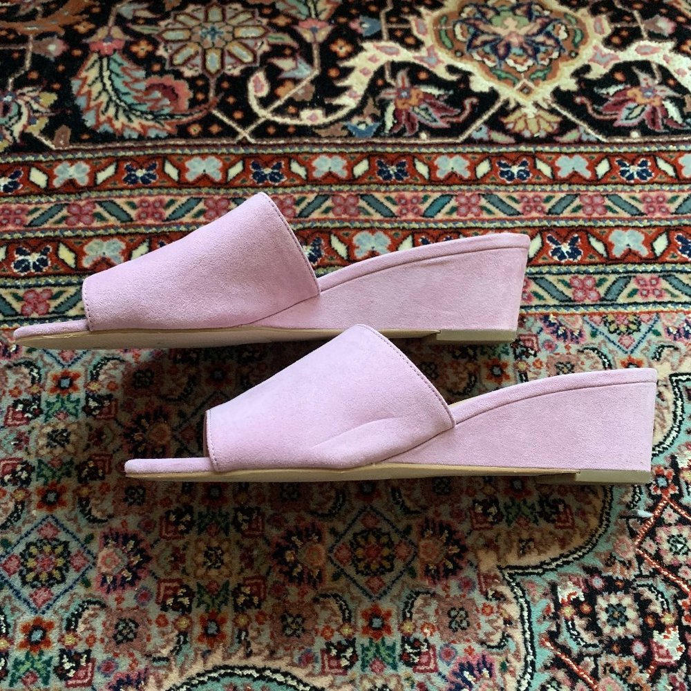 Ann Taylor LOFT suede lavender wedges